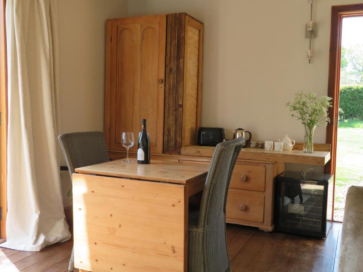 Wilderness B&B 3 Self Contained Rooms Nr Sissinghurst Headcorn Esterno foto